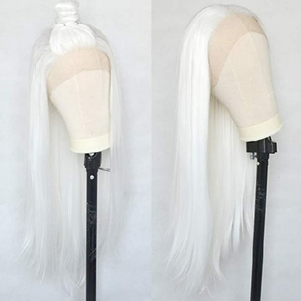 💫 22” WHITE STRAIGHT LACE FRONT WIG💫 *NWT*